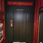 1er Consul Hotel