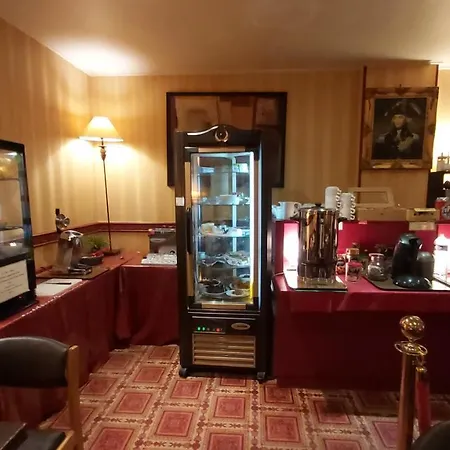 Hotel 1er Consul 2*