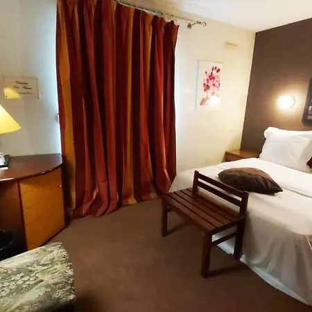 1er Consul Hotel