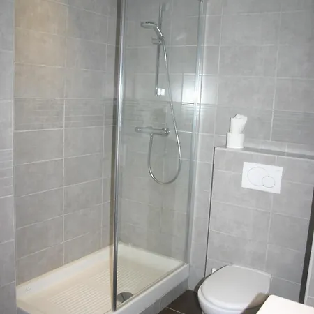 Hotel 1er Consul 2*