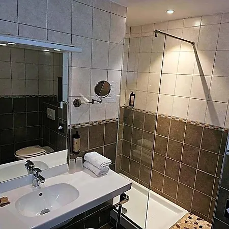 1er Consul Hotel