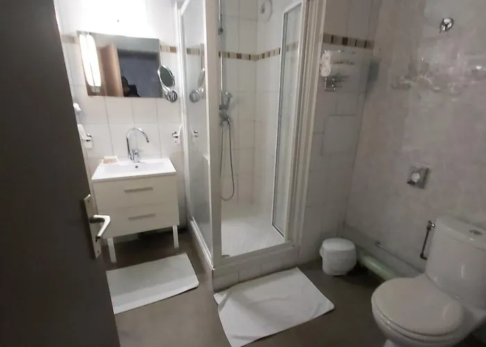 Szálloda 1er Consul 2*