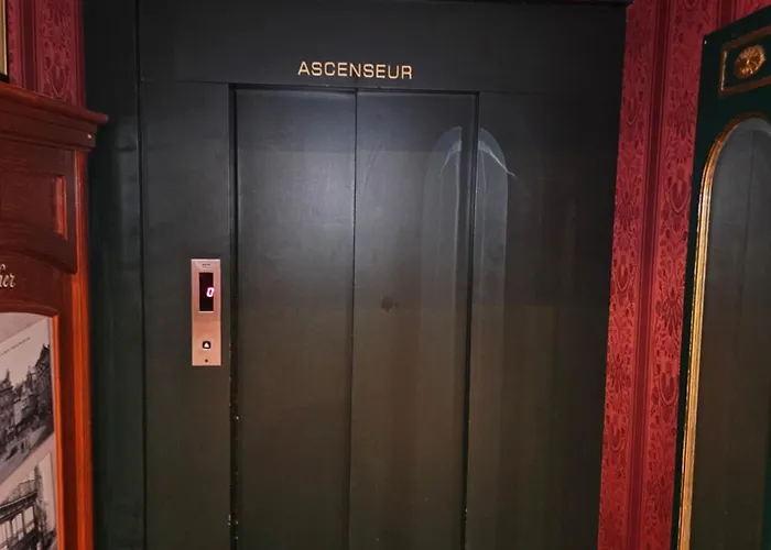 1er Consul Szálloda